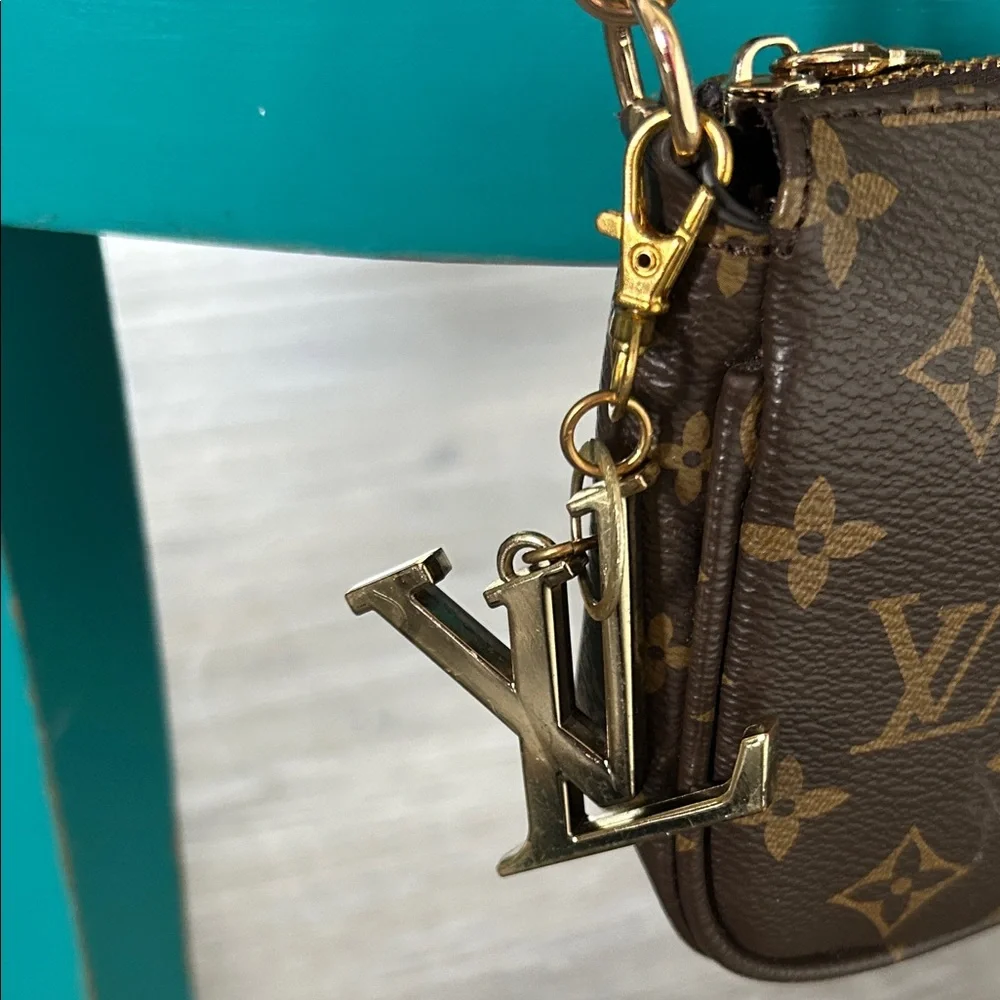 Louis Vuitton Look Alike Purse Charm - Picture 5 of 7